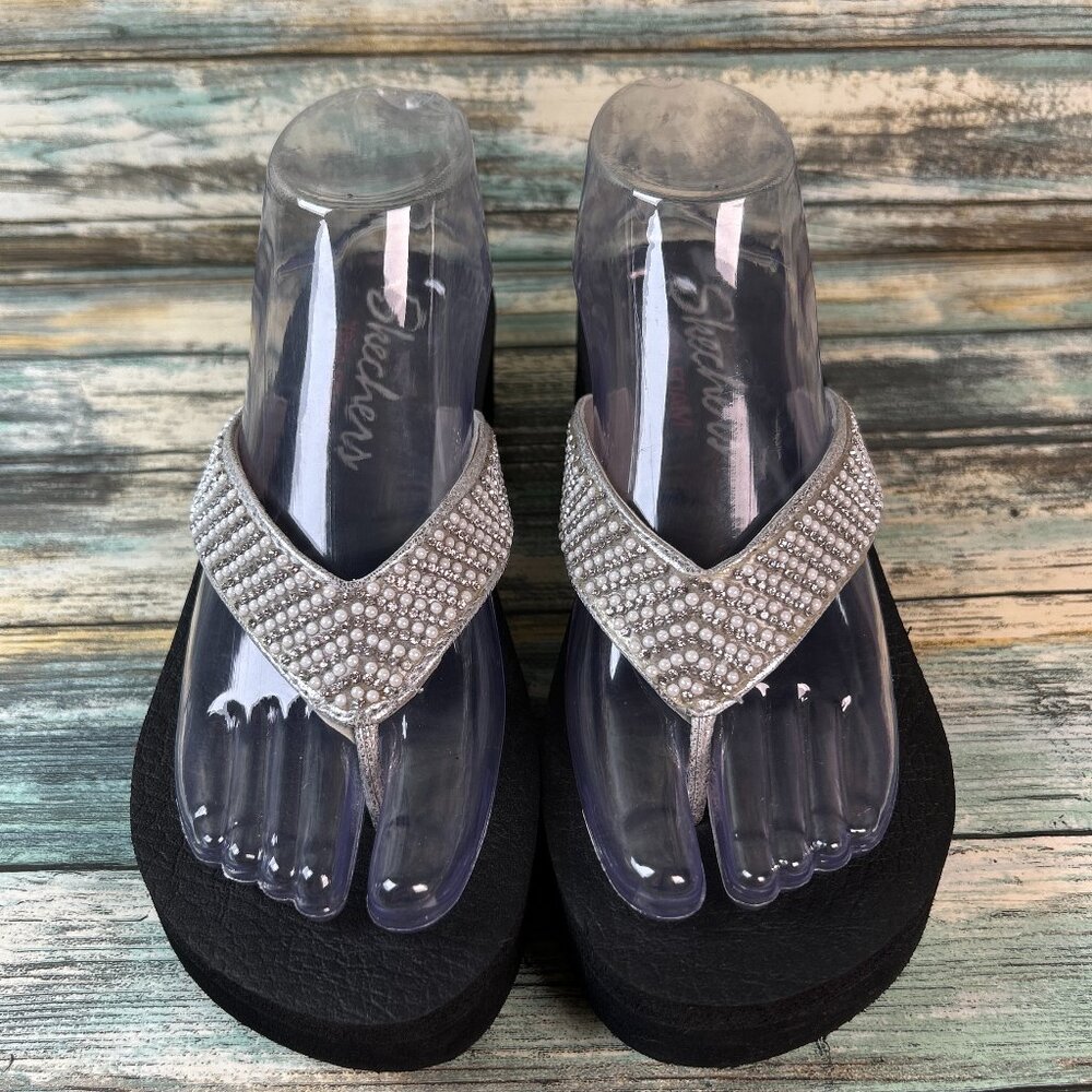 Skechers Platform Flip Flop Sandals Womens 9 Silver Faux Pearl Rhinestone Wedge